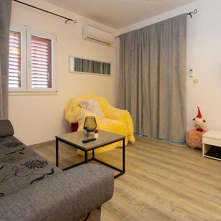 Apartman Angie มาคาร์สกา ภายนอก รูปภาพ