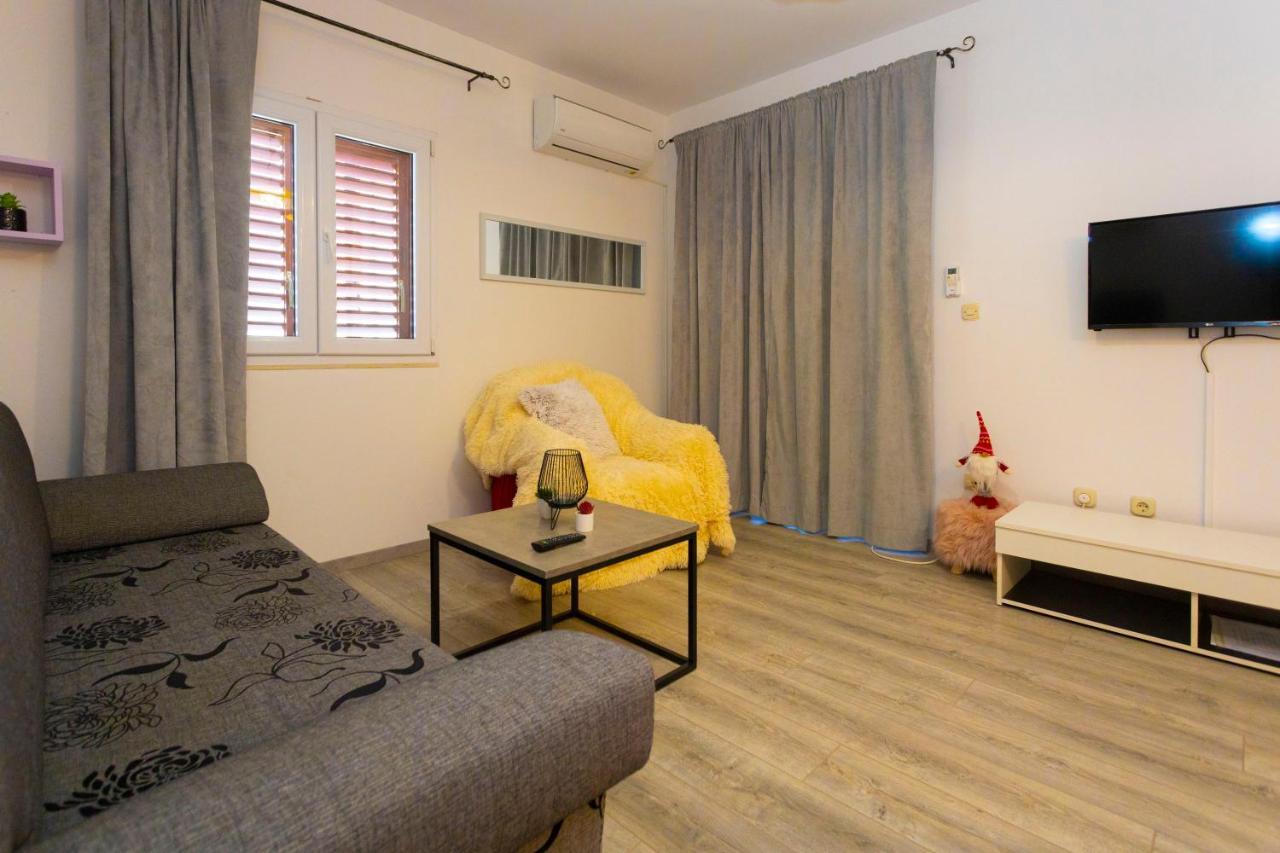 Apartman Angie มาคาร์สกา ภายนอก รูปภาพ