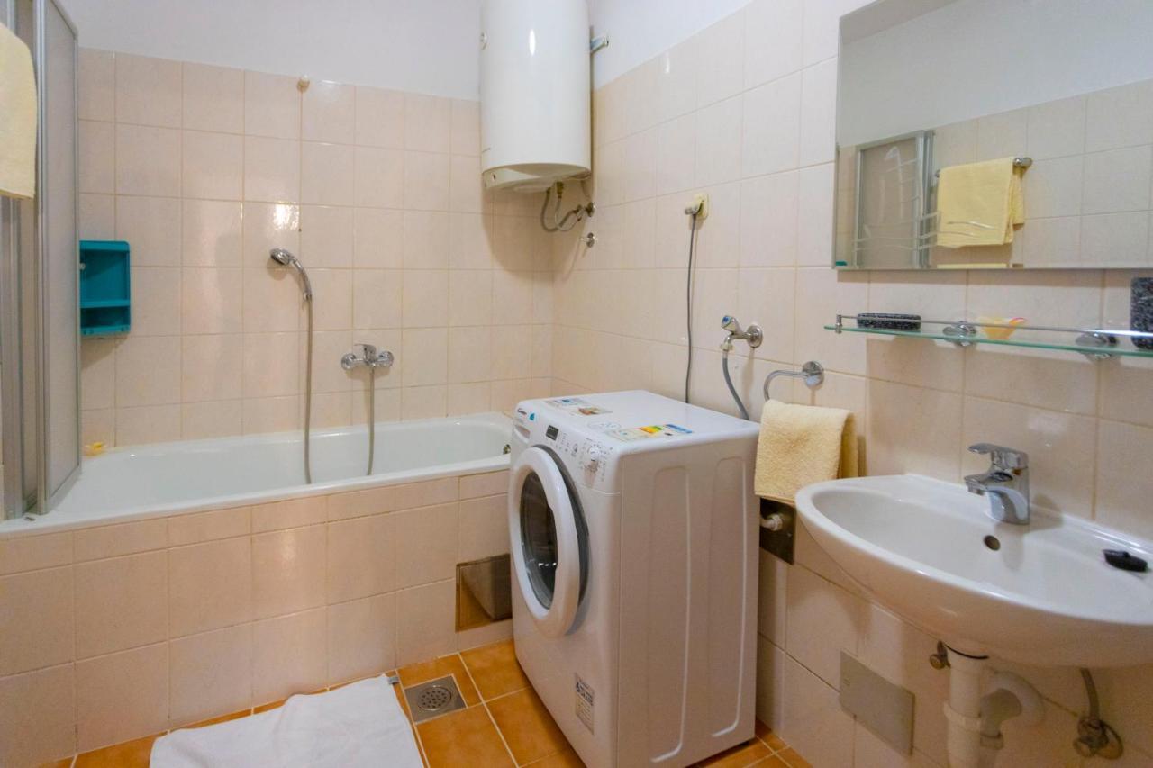 Apartman Angie มาคาร์สกา ภายนอก รูปภาพ