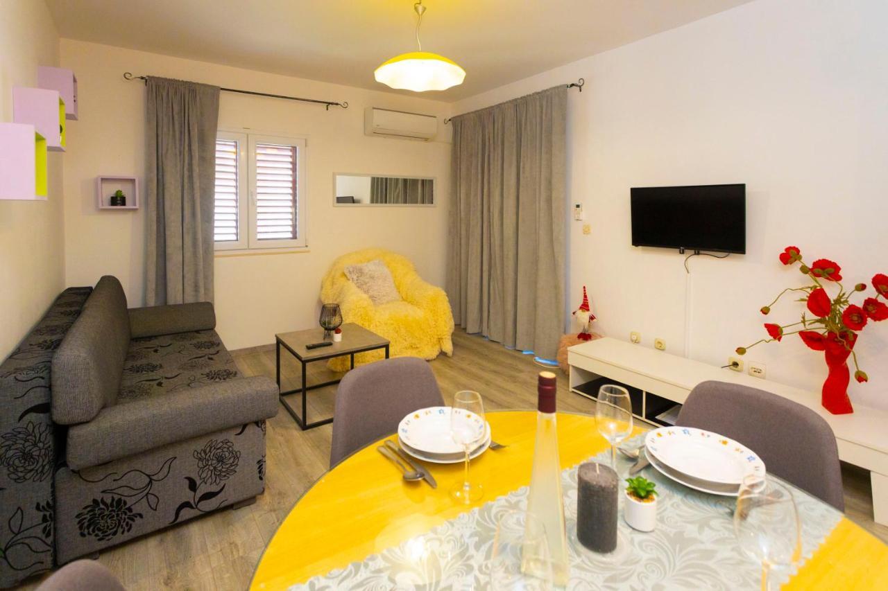 Apartman Angie มาคาร์สกา ภายนอก รูปภาพ