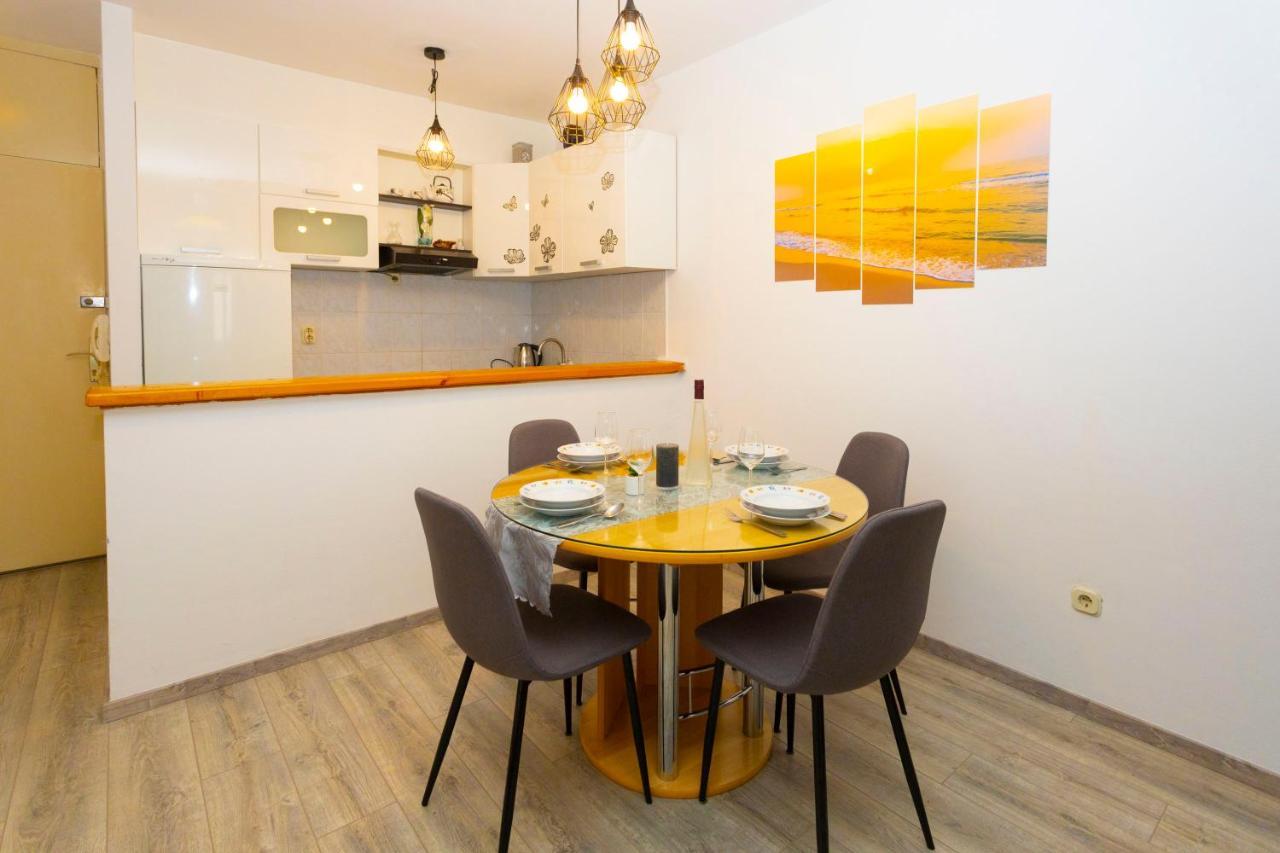 Apartman Angie มาคาร์สกา ภายนอก รูปภาพ
